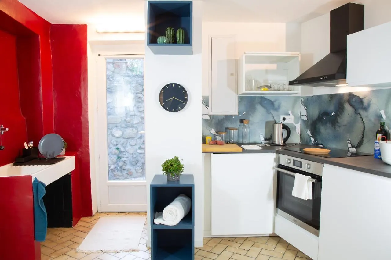 Petit Studio Secret - Coeur De Provence - 4 Personnes Volx Hébergement de vacances